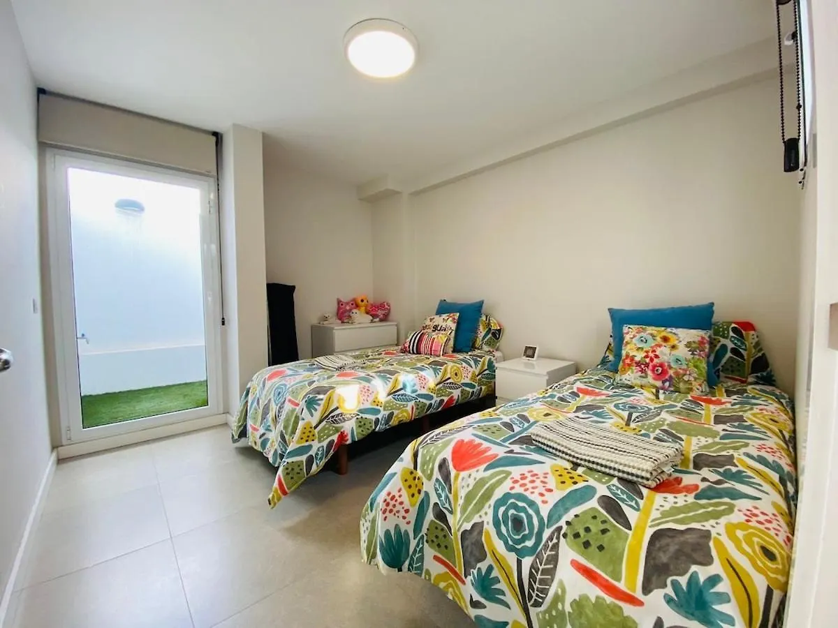 Villa Spectacular 3-Bedroom Bungalow In Playa Del Ingles San Bartolome de Tirajana